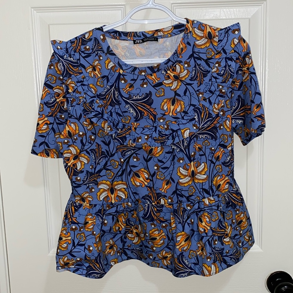 Zara | NWOT: Woman’s Floral Print Ruffle Peplum Style Shirt - Size Small